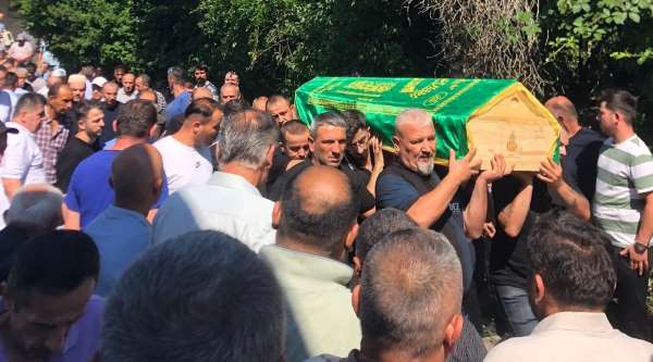 İstanbul'da kazada ölen genç, Zonguldak'ta son yolculuğuna uğurlandı