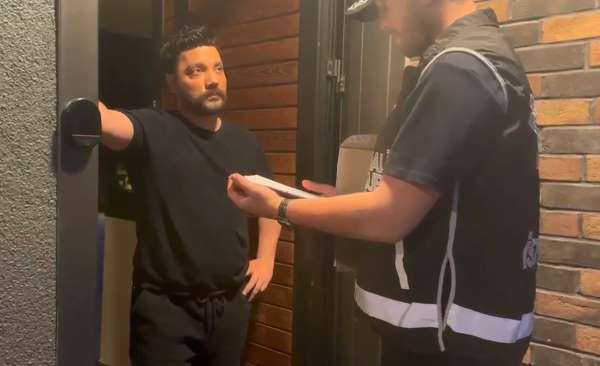 Oğuzhan Uğur'un gözaltına alındığı anların görüntüsü ortaya çıktı