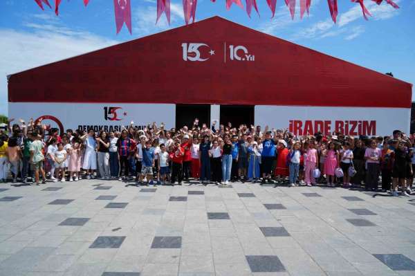 Samsun'da 15 Temmuz çadırına yoğun ilgi