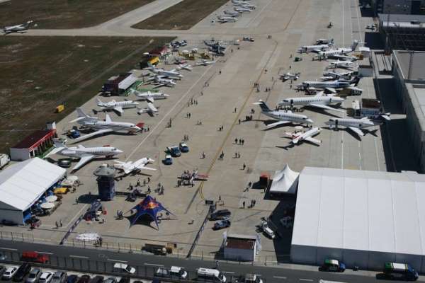 İstanbul Airshow 2021'e ertelendi
