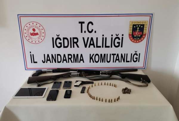 Iğdır'da sosyal medya üzerinden terör propagandası yapan şahıslara operasyon