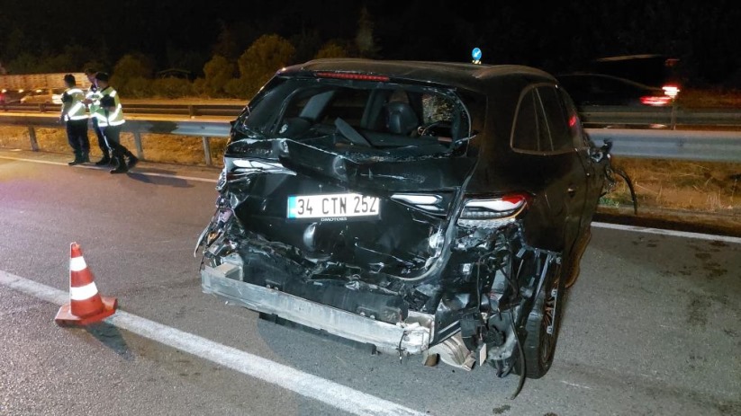 Samsun'da seyir halindeyken yanan tır ortalığı savaş alanına çevirdi: 1 yaralı