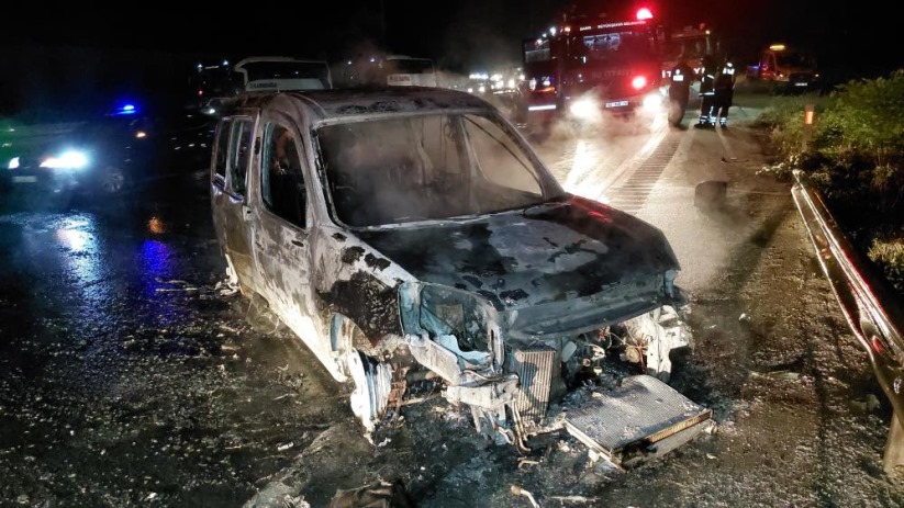 Samsun'da seyir halindeyken yanan tır ortalığı savaş alanına çevirdi: 1 yaralı