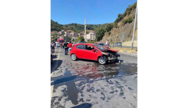 Zonguldak'ta zincirleme trafik kazasında 5 araç birbirine girdi