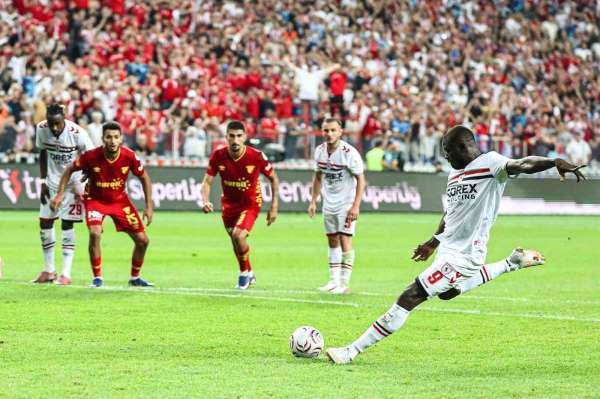Trendyol Süper Lig: Samsunspor: 3 - Göztepe: 3