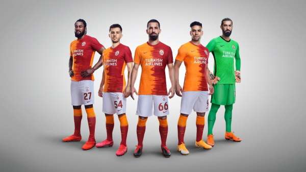 Galatasaray'ın Avrupa kupalarındaki forma sponsoru Türk Hava Yolları 