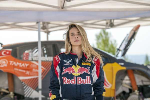 Müge Boz ve Red Bull sporcusu Yağız Avcı ile adrenalin tavan yaptı