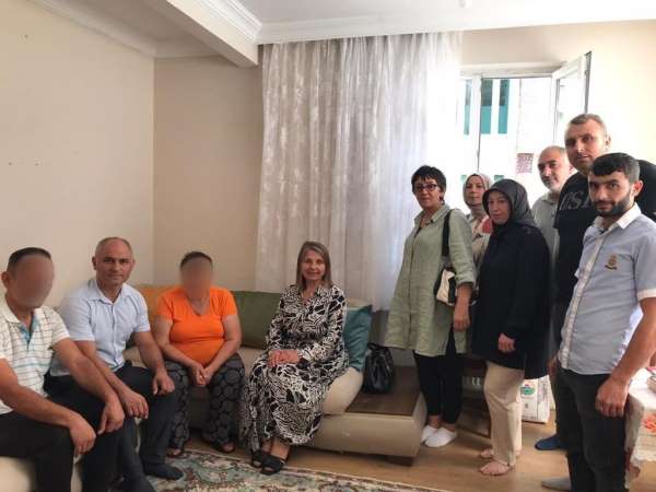 lkadm'da depremzede ailelere destekler devam ediyor