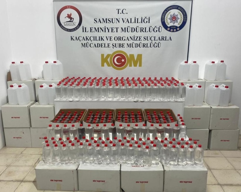 Samsun'da kaçak içki yapımında kullanılan 1 ton etil alkol ele geçirildi