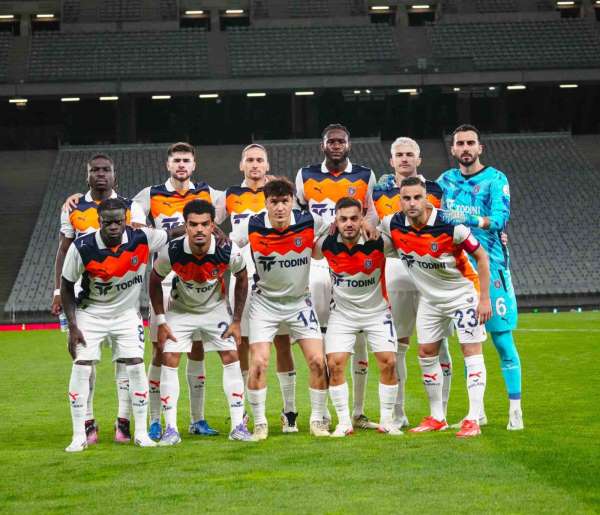 Trendyol Süper Lig: Fatih Karagümrük: 0 - RAMS Başakşehir: 0