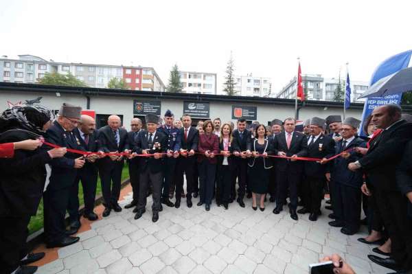 Eskişehir'de gaziler ve şehit aileleri tek çatı altında toplandı