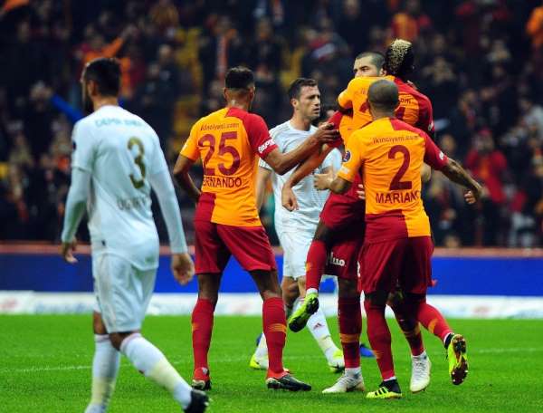 Galatasaray ile Sivasspor 27. randevuda 
