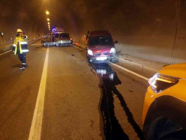 Sinop'ta tünelde kaza: 5 yaralı - Sinop haber