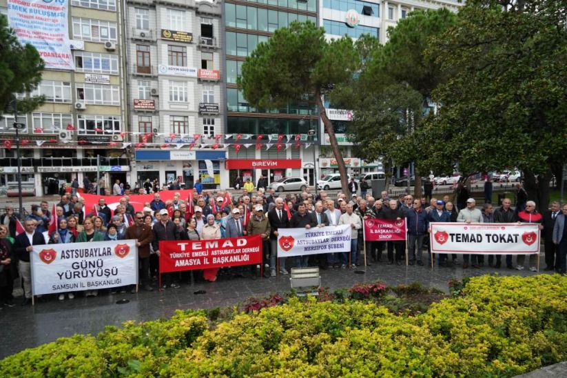 Samsun'da '17 Ekim Astsubaylar Günü'nde emekli astsubaylardan yürüyüş