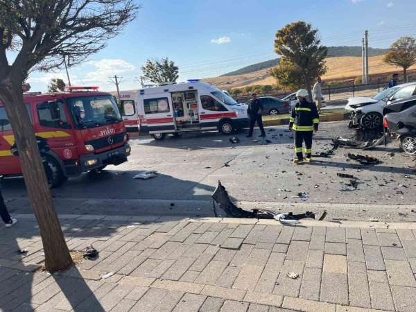 Gaziantep'te zincirleme trafik kazası: 3 yaralı