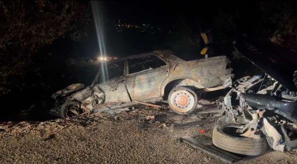 Bursa'da korkunç kaza: Araç alev aldı, yangın ormana sıçradı