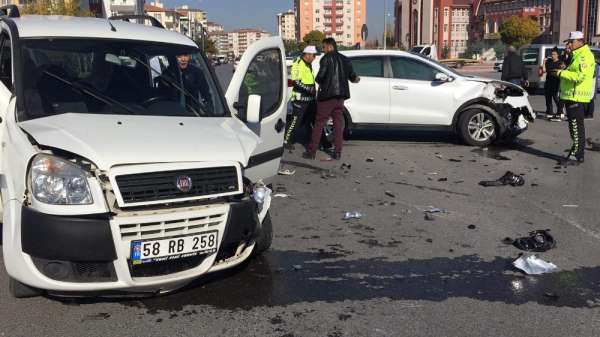 Kayseri'de trafik kazası: 4 yaralı