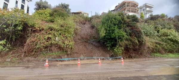 Sağanak ile heyelan su baskınlarına sebep oldu 