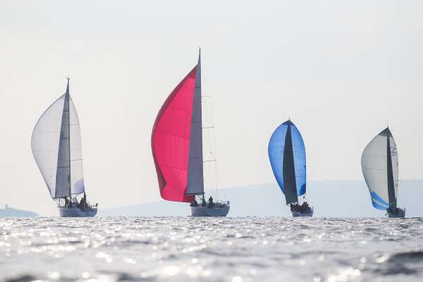 Eayk-Çeşme Marina Atatürk Kupası yarışları Çeşme'de gerçekleşti