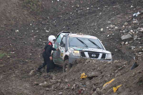 Off-road yarışlarının 'seyirci' etabı adeta nefes kesti