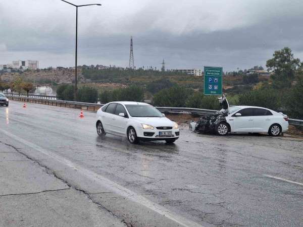 Tarsus'ta trafik kazası: 4 yaralı