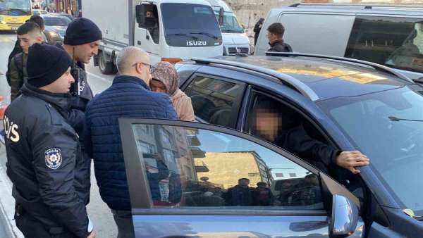 Aksaray'da 17 yaşındaki çocuk okul çıkışı bıçaklandı