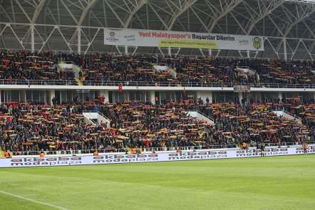 Öğrencilerin karne hediyesi Göztepe maçı olacak 