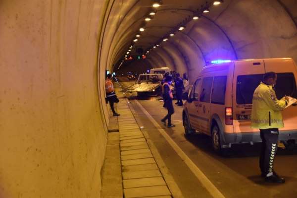 Sinop'ta tünelde kaza: 2 yaralı 