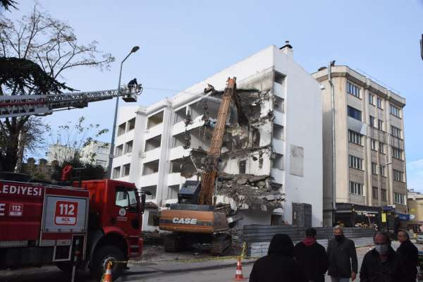 48 yıllık Sinop Belediyesi binası yıkılıyor