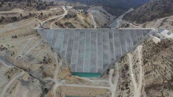 Türkiye ekonomisine 198 milyon lira katkı sağlayacak Aksıfat Barajı'nda sona doğru