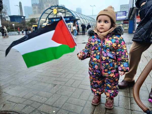 İsrail'in Gazze'ye yönelik saldırıları Polonya'da protesto edildi