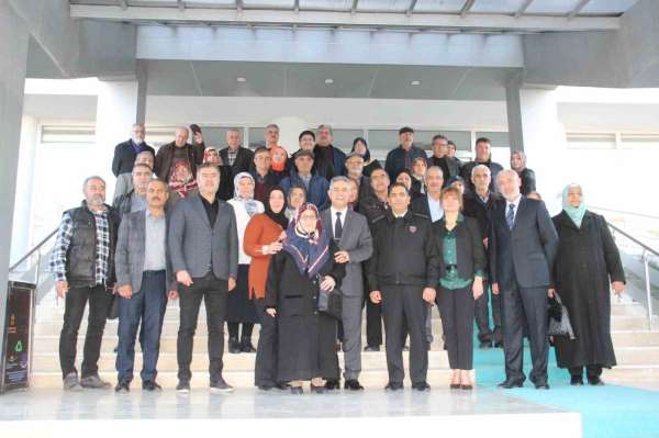 Karaman'da şehit polis aileleri ile emekli polisler düzenlenen programda bir araya geldi