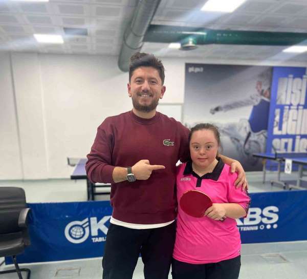 Bilecikli down sendromlu sporcu Zeynep, masa tenisinde Türkiye 4'üncüsü oldu