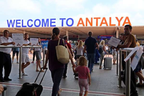 Antalya'ya Haziran ayında 2 milyon 228 bin 994 turist geldi 
