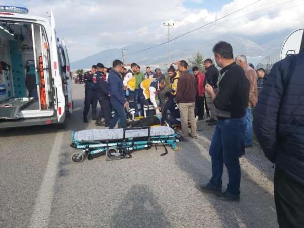 Antalya'da trafik kazası: 2 yaralı 