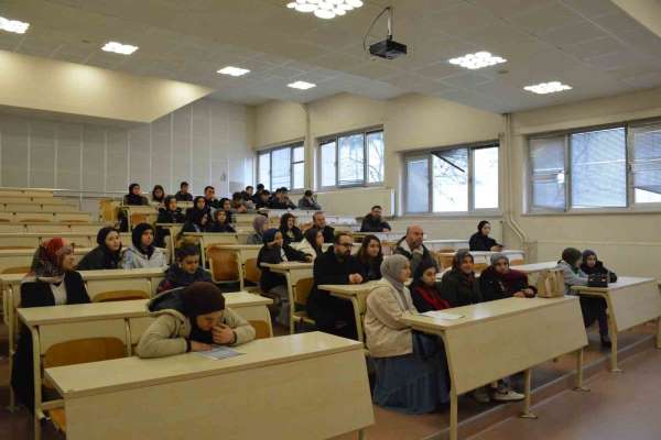 Liseli öğrenciler Düzce Üniversitesi'nde
