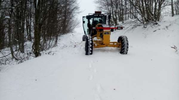 Amasya'da köylerde karla mücadele 