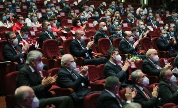 Cumhurbaşkanı Erdoğan, Milli Sporcu Burs Programı'nı tanıttı