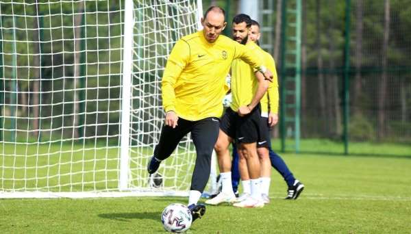 (Özel haber) Umut Bulut, rekora koşuyor