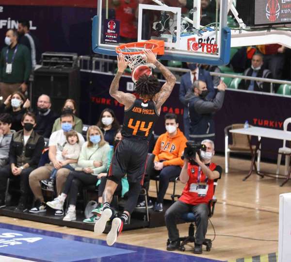 Basketbol Bitci Türkiye Kupası'nın ilk finalisti Fenerbahçe Beko