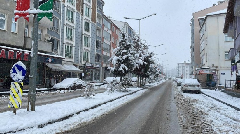 Kavak'ta kar kalınlığı 30 santimetreye ulaştı
