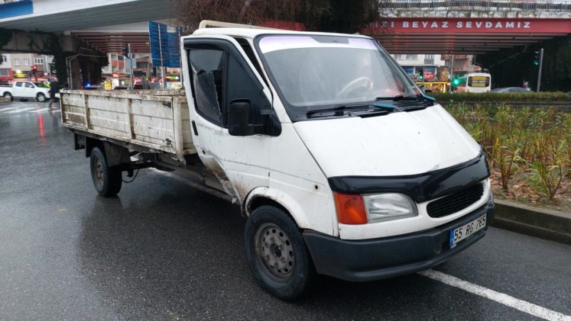 Samsun'da otomobil ile kamyonet çarpıştı: 4 yaralı