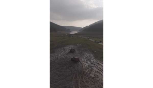 Off-road grubunun çamur içindeki dansı havadan görüntülendi