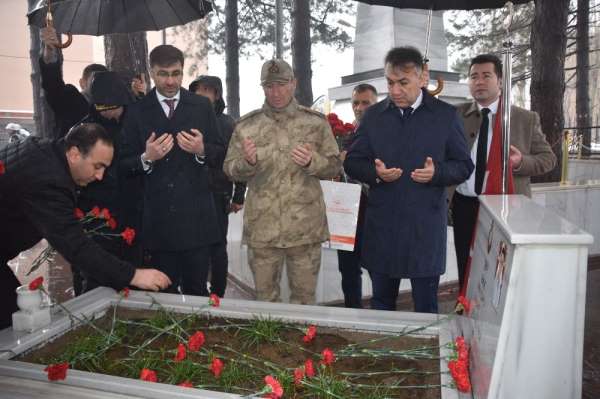 Bitlis'te 18 Mart Şehitleri Anma Günü ve Çanakkale Zaferi'nin 105. yılı 
