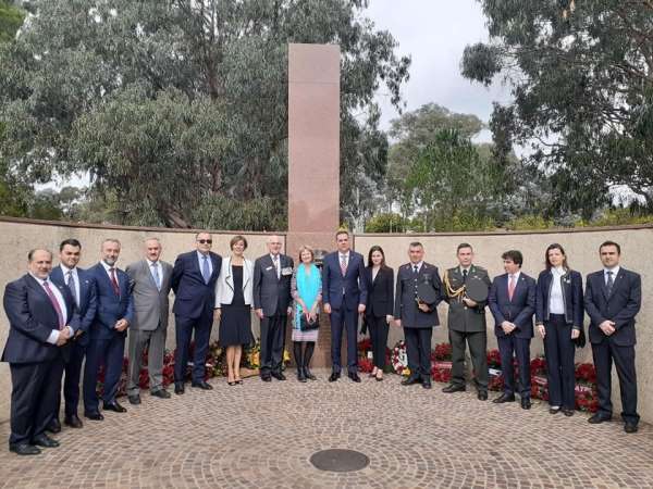 18 Mart Çanakkale şehitleri Avustralya'da törenle anıldı 