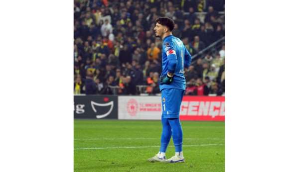 Fenerbahçe, Altay Bayındır'ın sözleşmesini 4 yıl uzattı - İstanbul haber