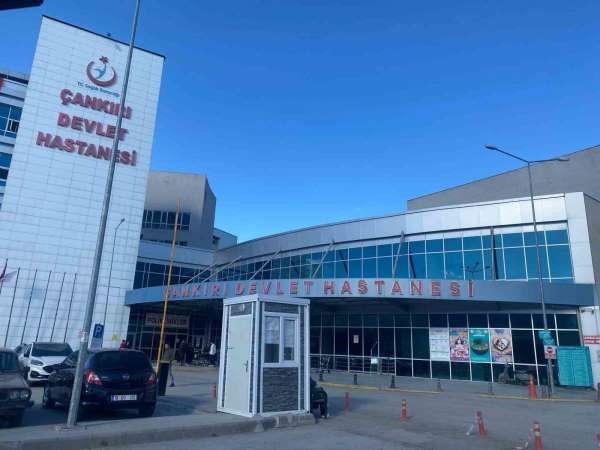 Caddede yürüyen kadını taciz ettiği iddia edilen şahıs silahla vuruldu