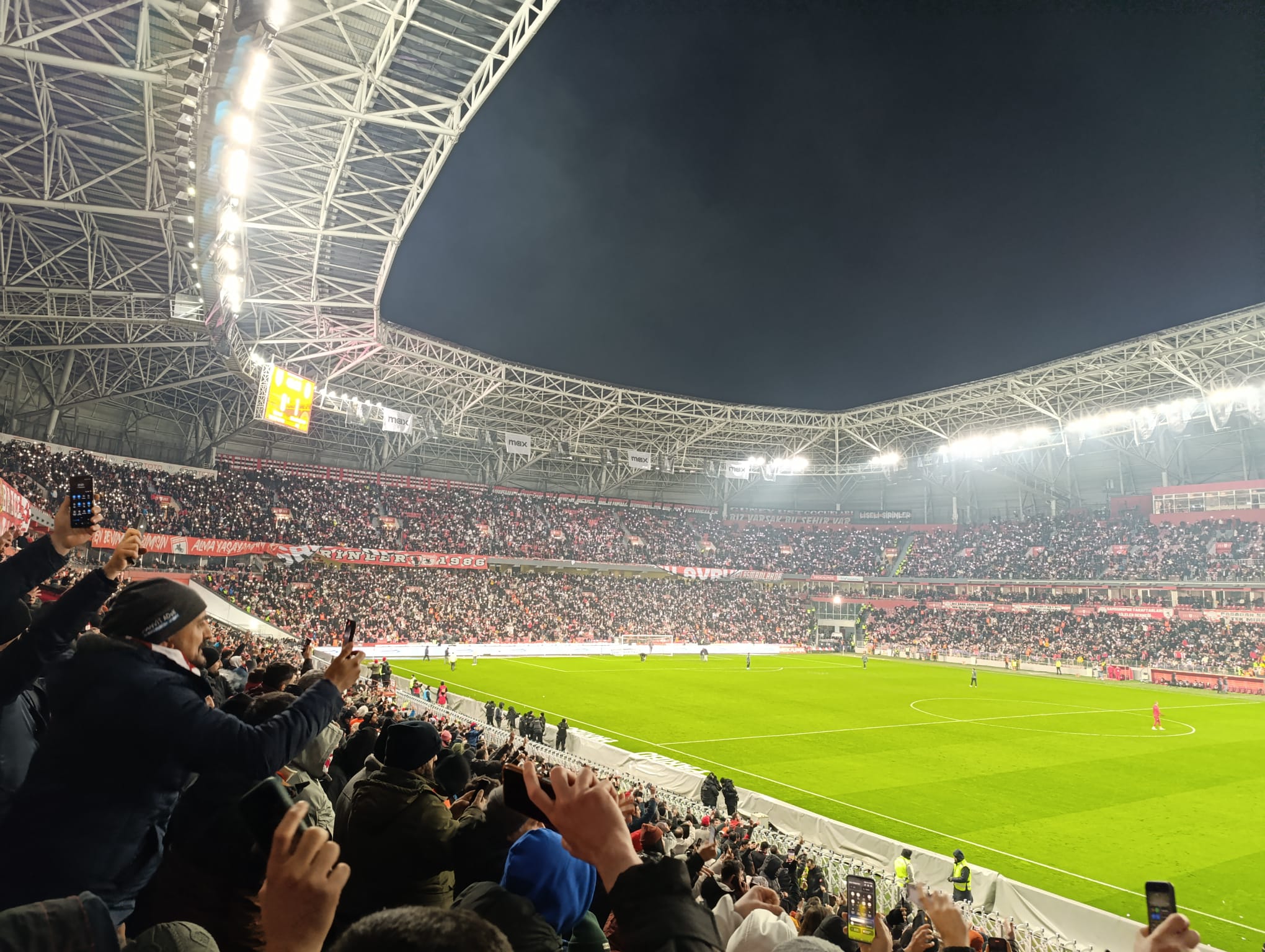 Samsunspor'a Tribün Kapama Cezası 