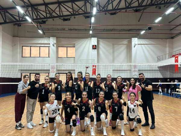 Van'ın ev sahipliğinde genç voleybolcular parkeye çıkıyor
