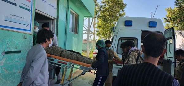 Afganistan'da istihbarat binası önünde bombalı saldırı: 7 ölü, 40 yaralı 